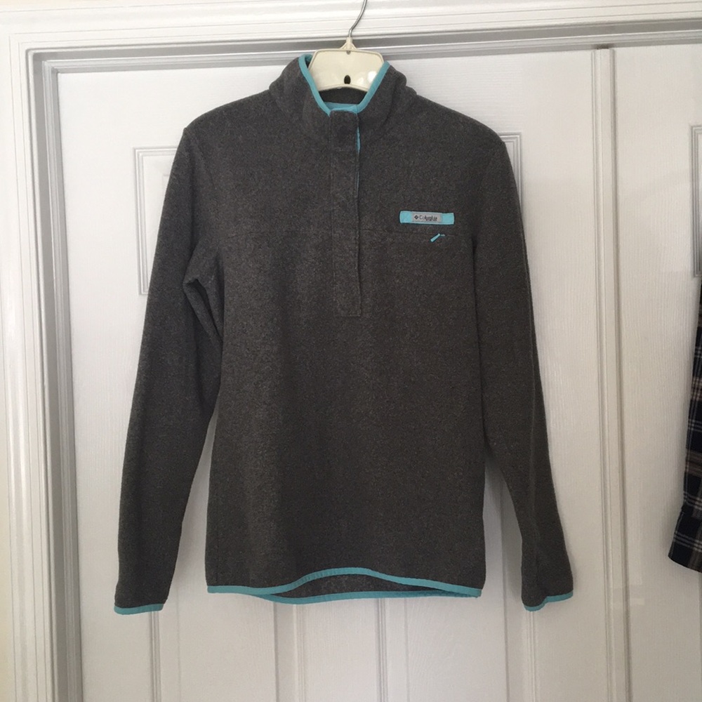 Women’s Columbia fleece pullover sweater